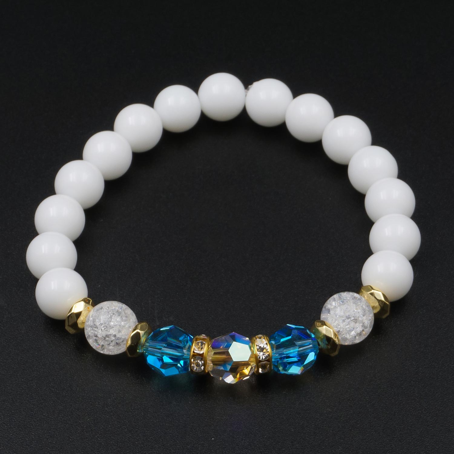 Baby It’s Cold Outside - Jáde és hegyikristály karkötő