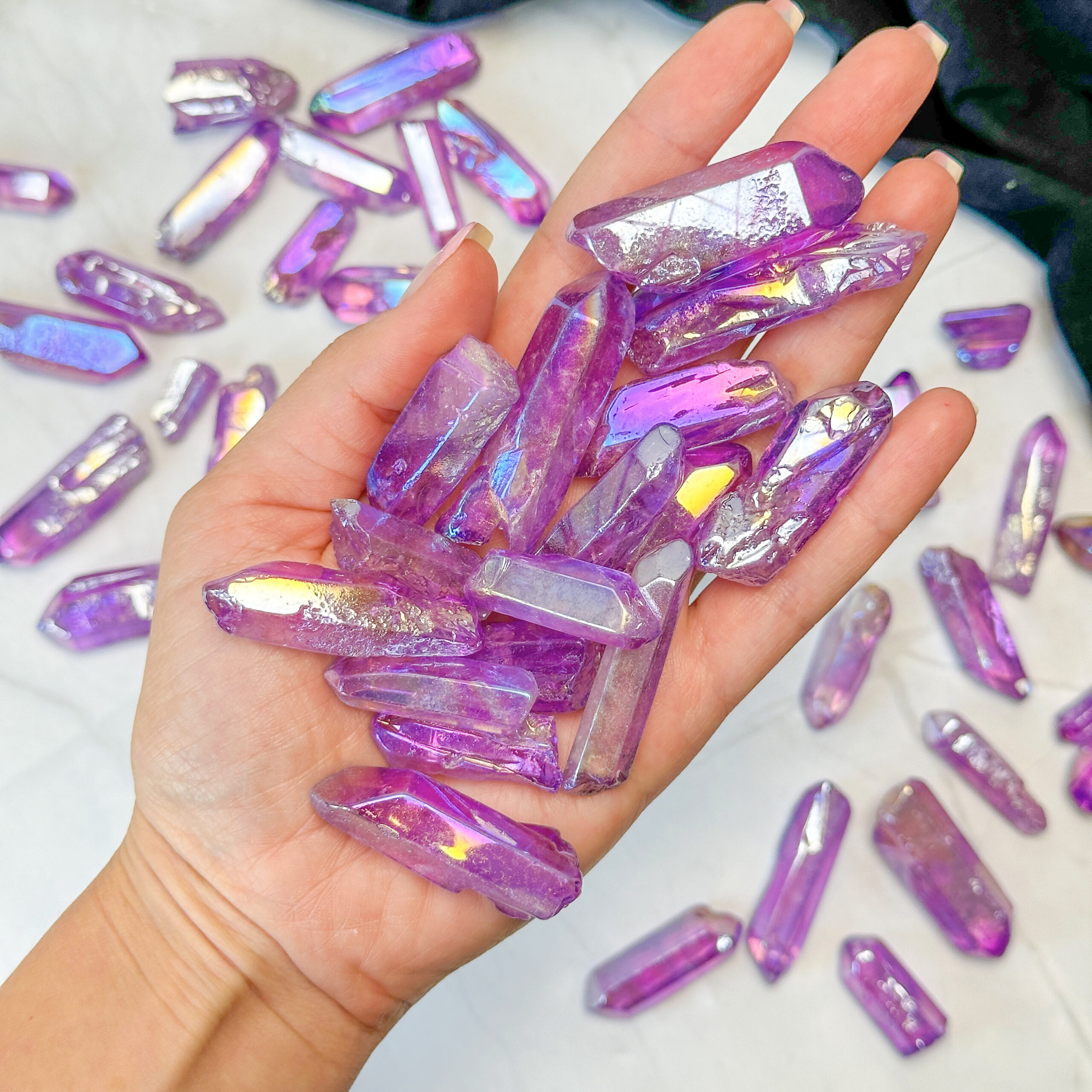 Lila aura kvarc csúcs