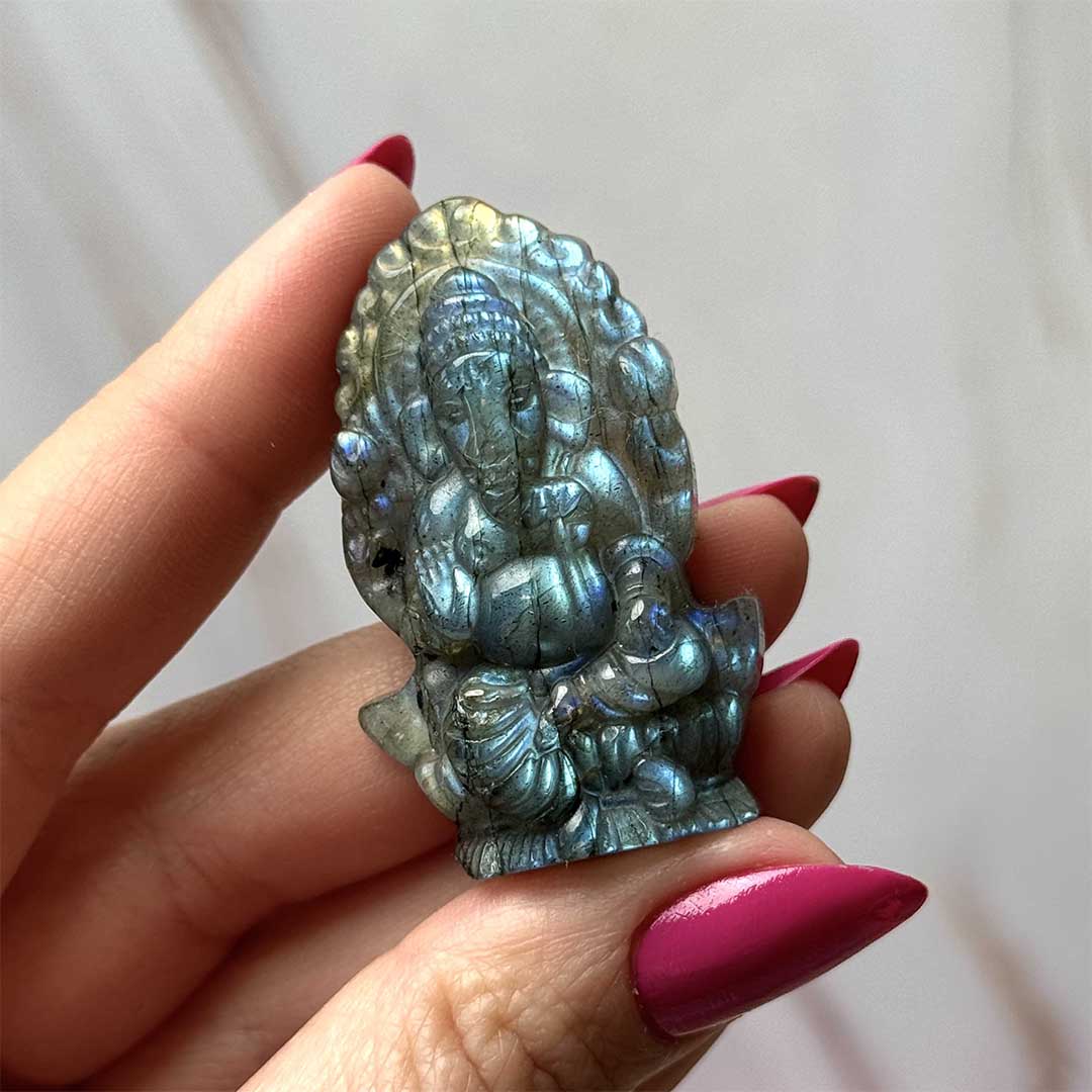 Fénylő Labradorit Ganesha - Image 5