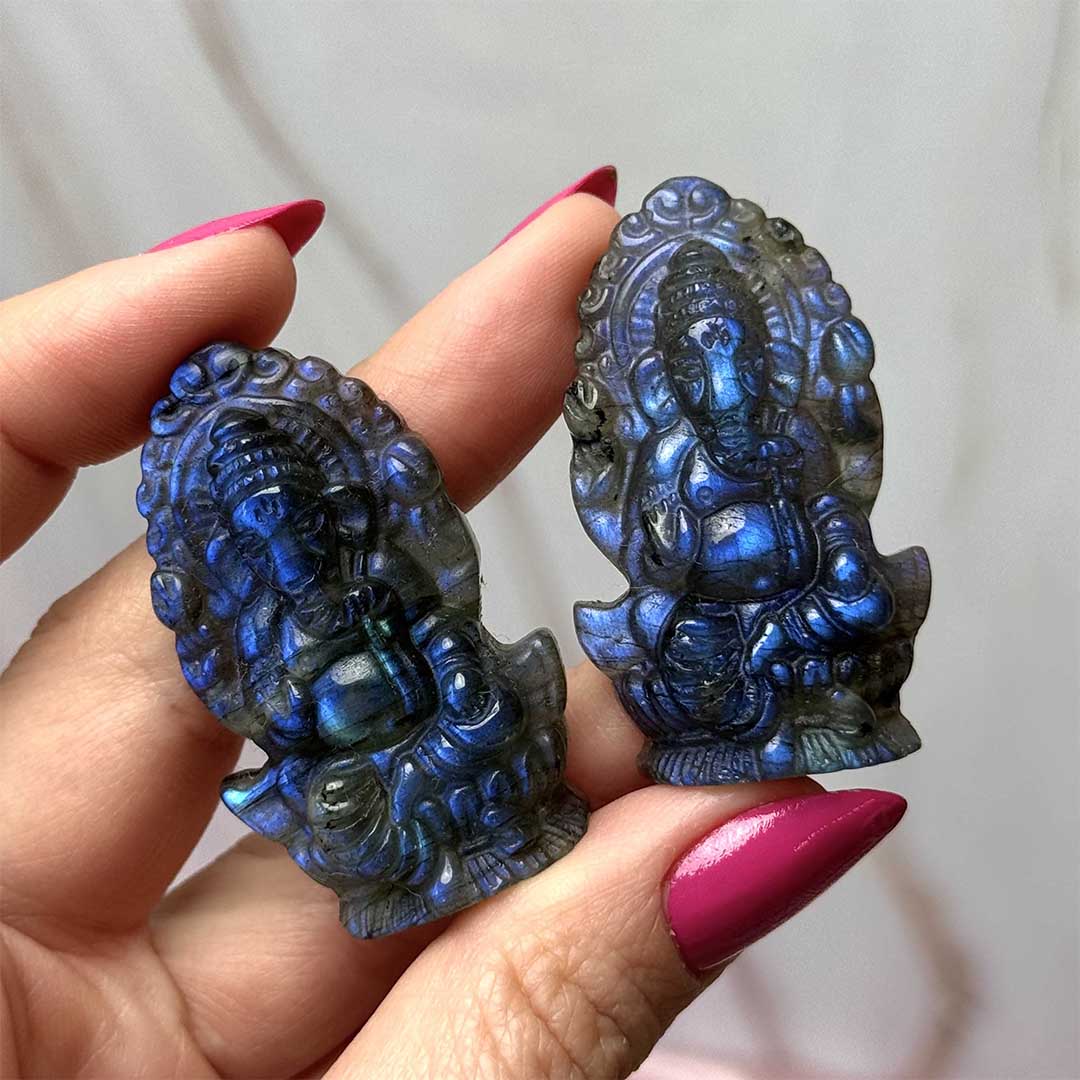 Fénylő Labradorit Ganesha - Image 2