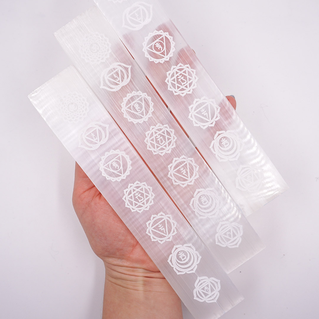 Szelenit lap csakra szimbólumokkal