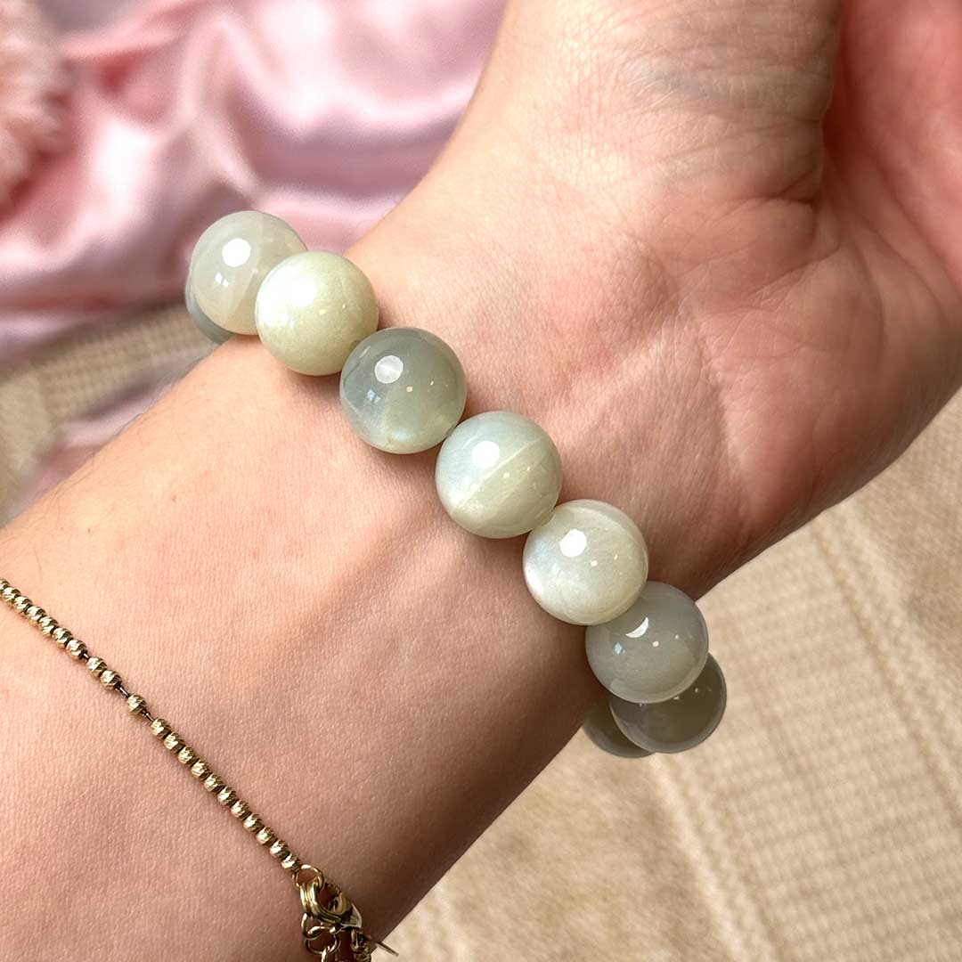 Zsályazöld Holdkő Grande Gems 13 mm-es nagyszemű karkötő