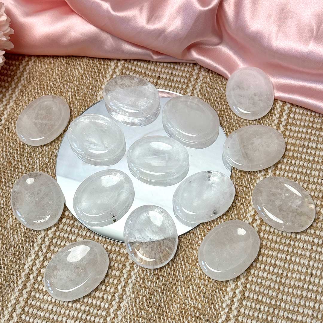 Hegyikristály stresszoldó marokkő - prémium ("worry stone", aggódókő, nyugikő) - Image 3