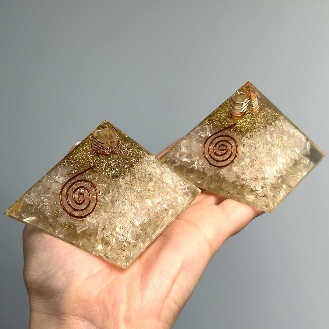 Orgonit piramis Hegyikristállyal - jelenleg élet virága mintával! - Image 3