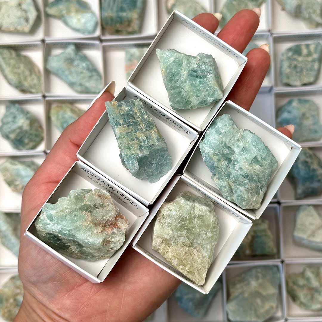 Akvamarin nyers ásvány