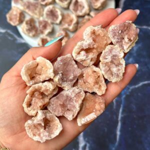 Pink Ametiszt mini geódák - Közepes