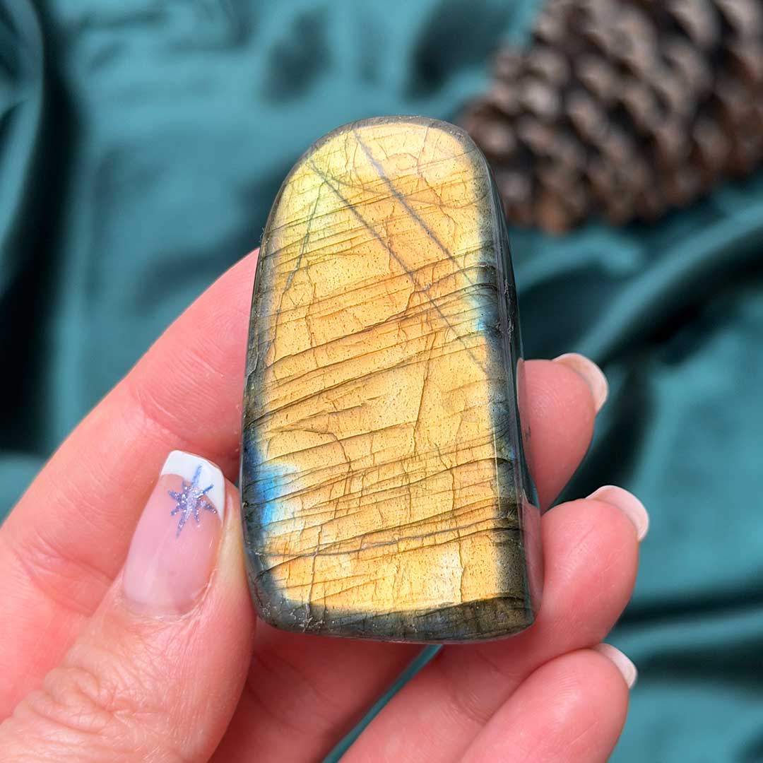 Madagaszkári Labradorit állvány (11)