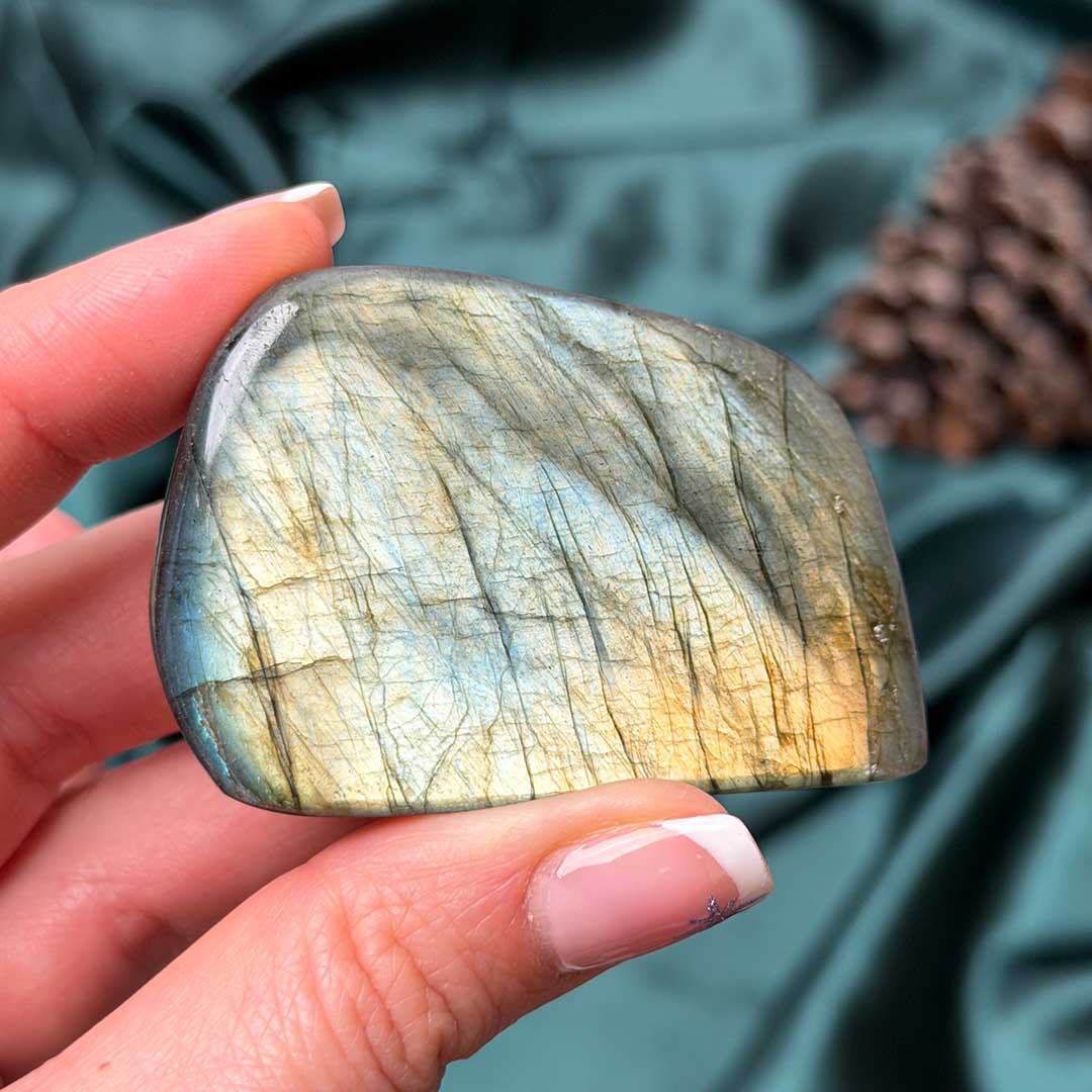 Madagaszkári Labradorit állvány (8)