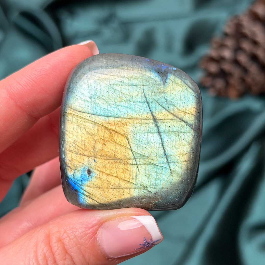 Madagaszkári Labradorit állvány (7)