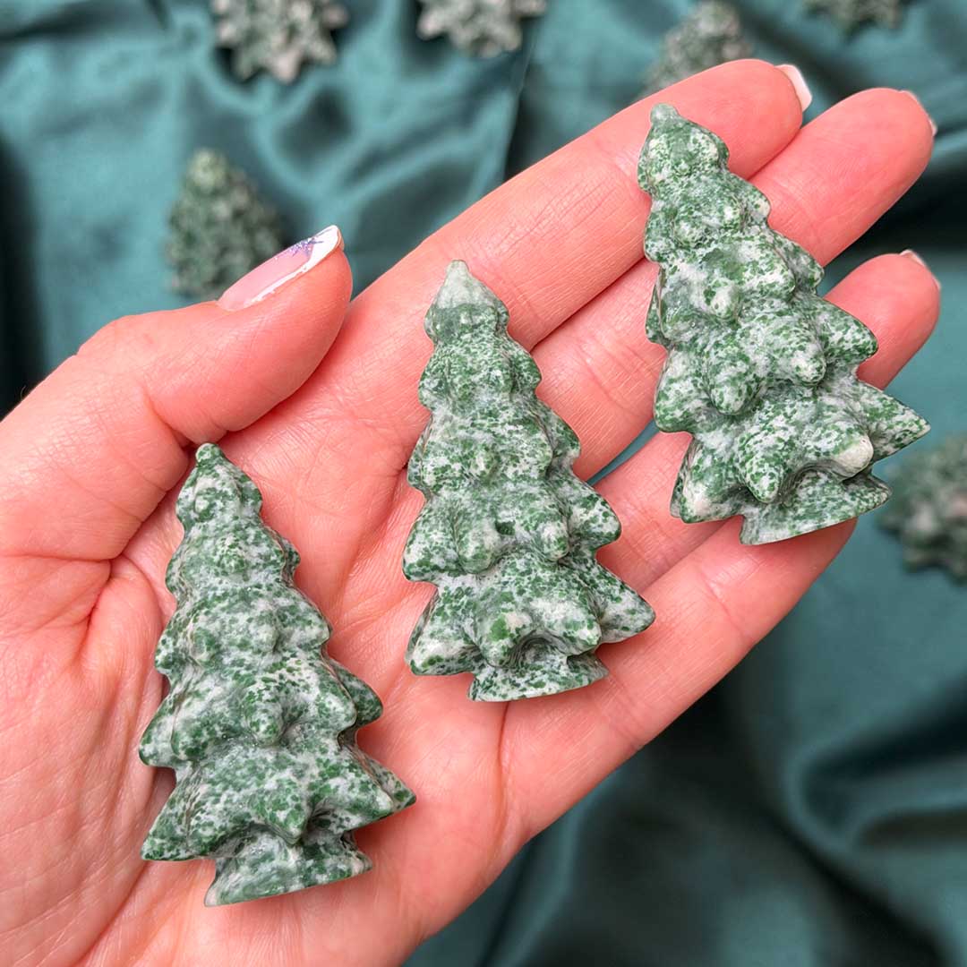 Quinghai Jáde fenyőfa faragvány