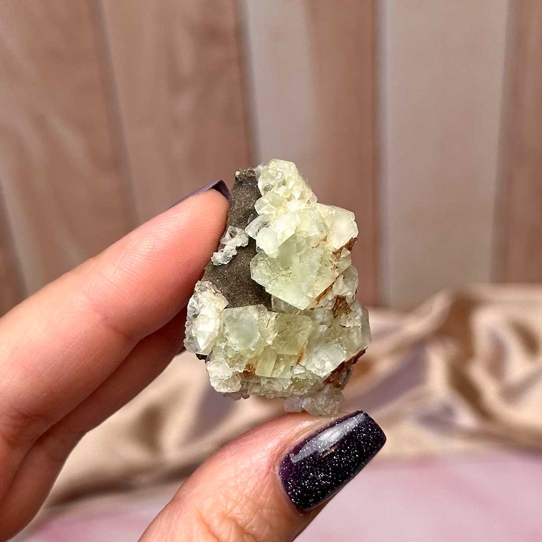 Marokkói Neonzöld Fluorit nyers telep (18)