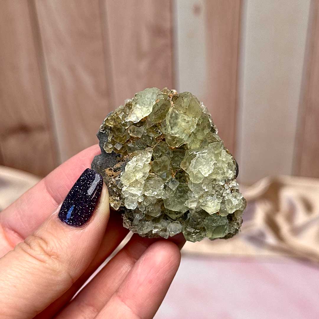 Marokkói Neonzöld Fluorit nyers telep (4)