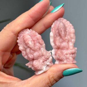 Pink opál Ganesha faragvány