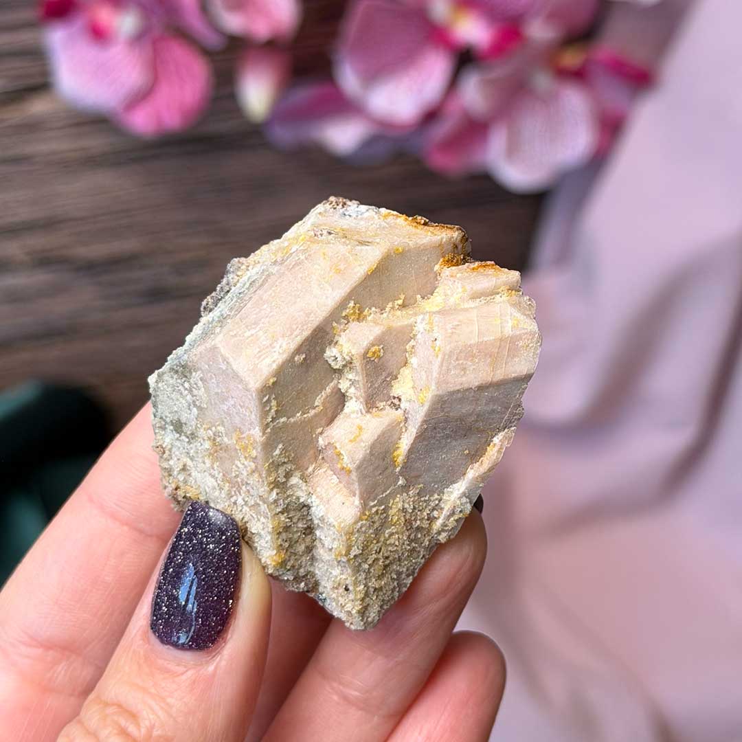 Ortoklász nyers ásvány (9)