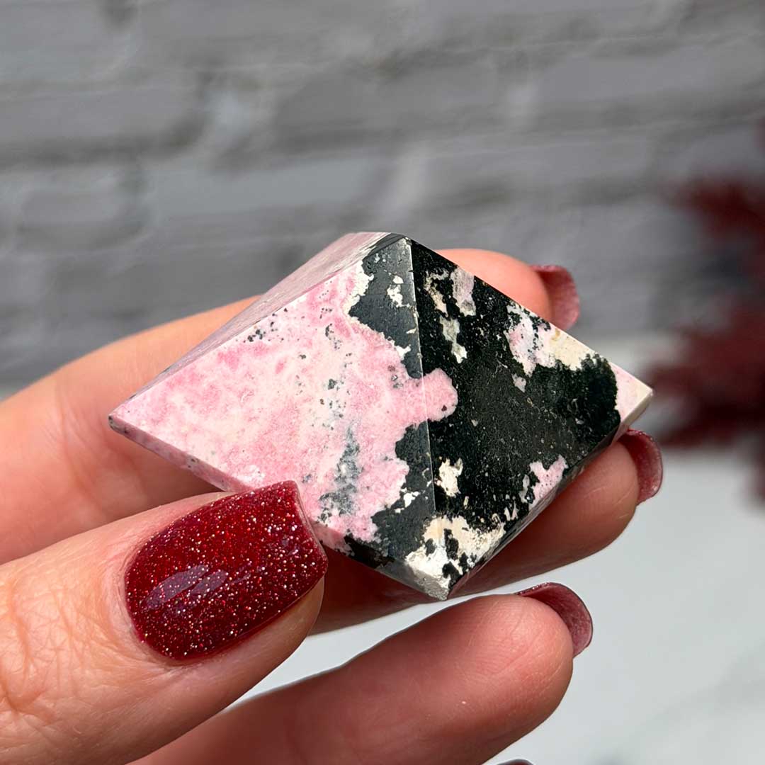 Perui Rodokrozit piramis (7)