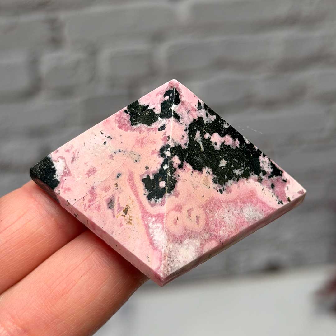 Perui Rodokrozit piramis (5)