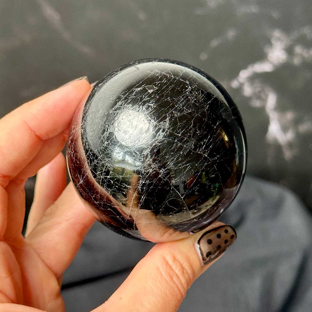 Madagaszkári Turmalin gömb (2)