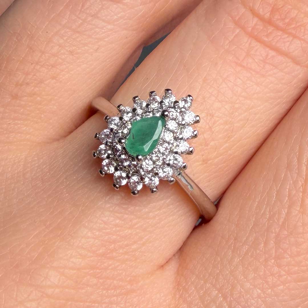 Smaragd drágaköves gyűrű - állítható méretben