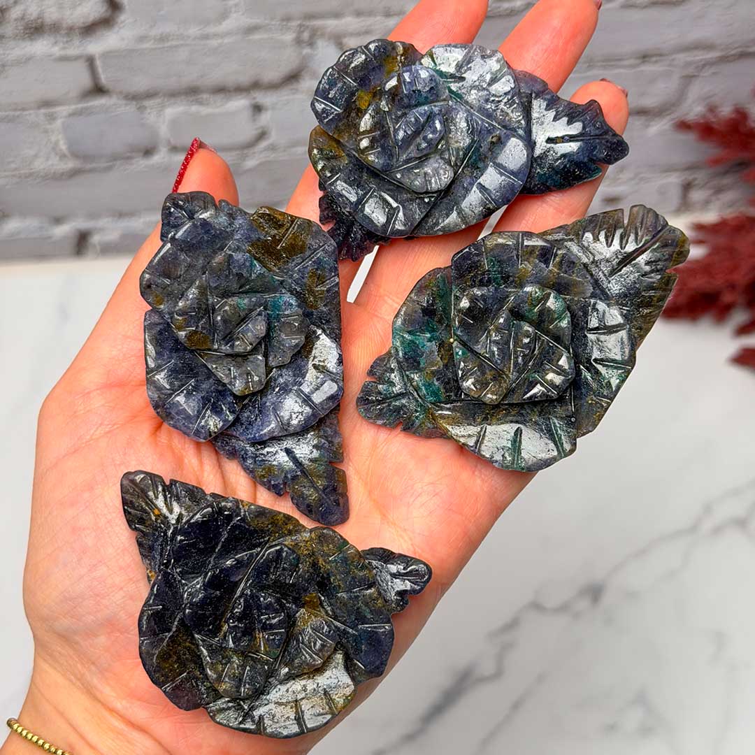 Iolit virág csiszolat