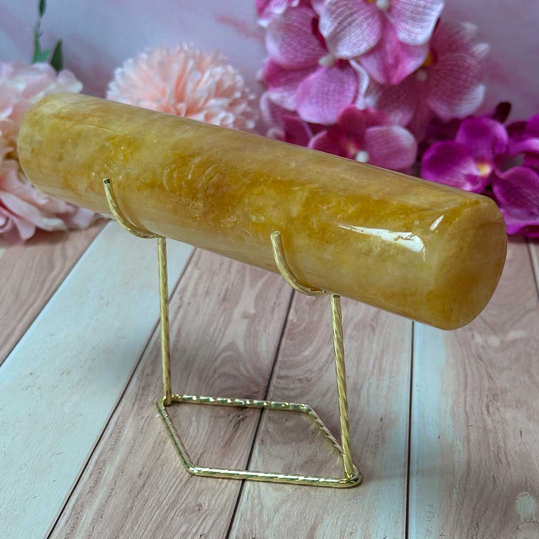 Golden Healerből faragott karkötőtartó állvány Állványok , ásvány 2