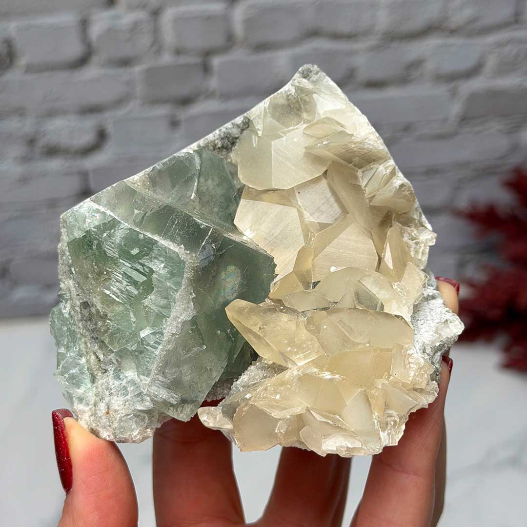 Fluorit kalcittal telep (1)