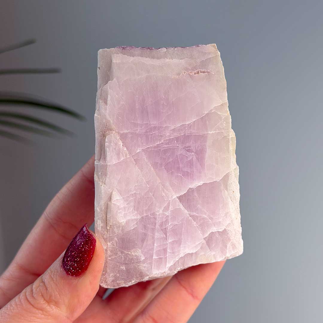 Félig nyers félig csiszolt Kunzit (7)